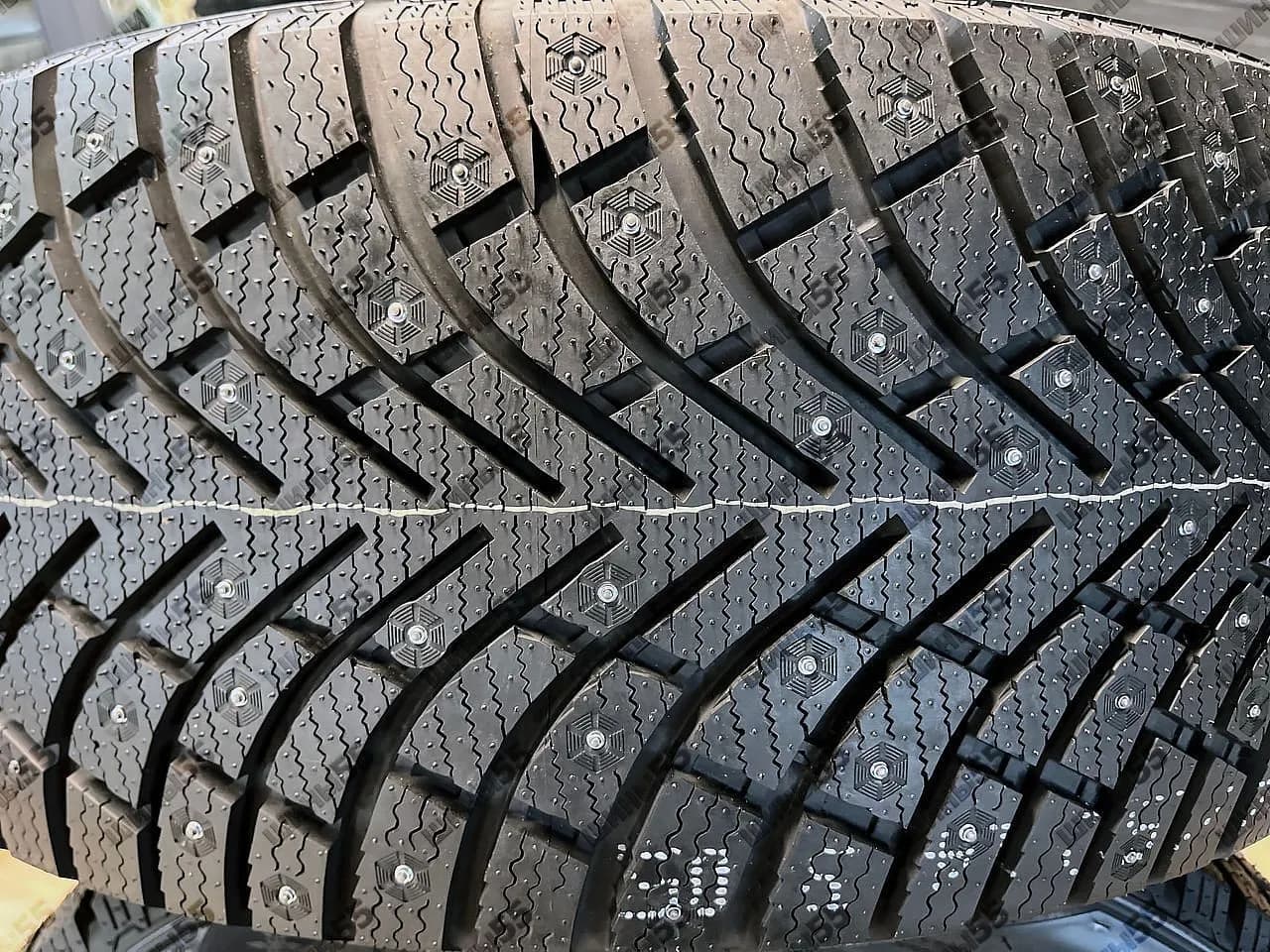265/45R21 Fortune Polaro Ice (108T)