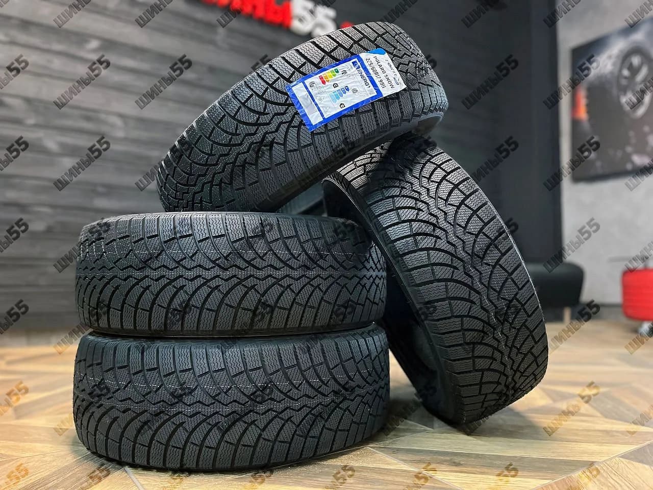 225/60R17 Fortune Polaro Snow (99H)