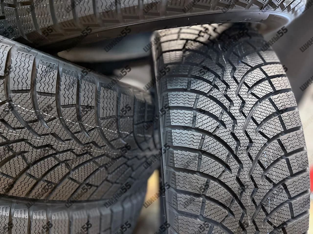 225/60R17 Fortune Polaro Snow (99H)