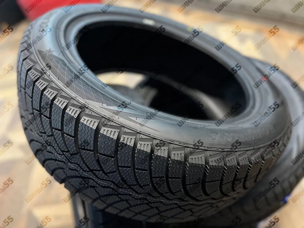 215/55R18 Fortune Polaro Snow (99H)