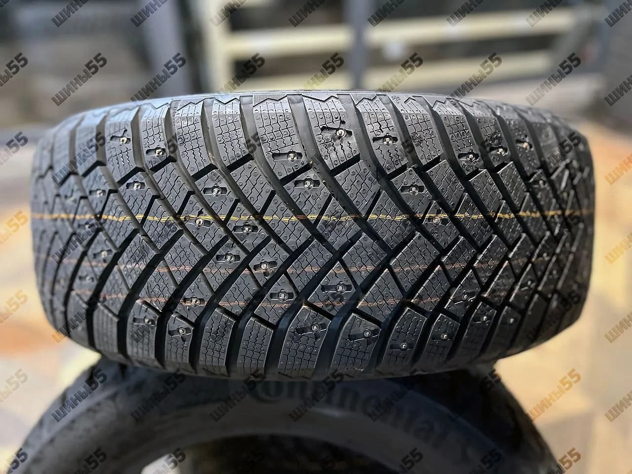 215/55R17 Continental IceContact 8 (98T)