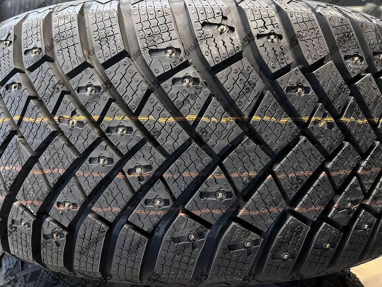 215/55R17 Continental IceContact 8 (98T)