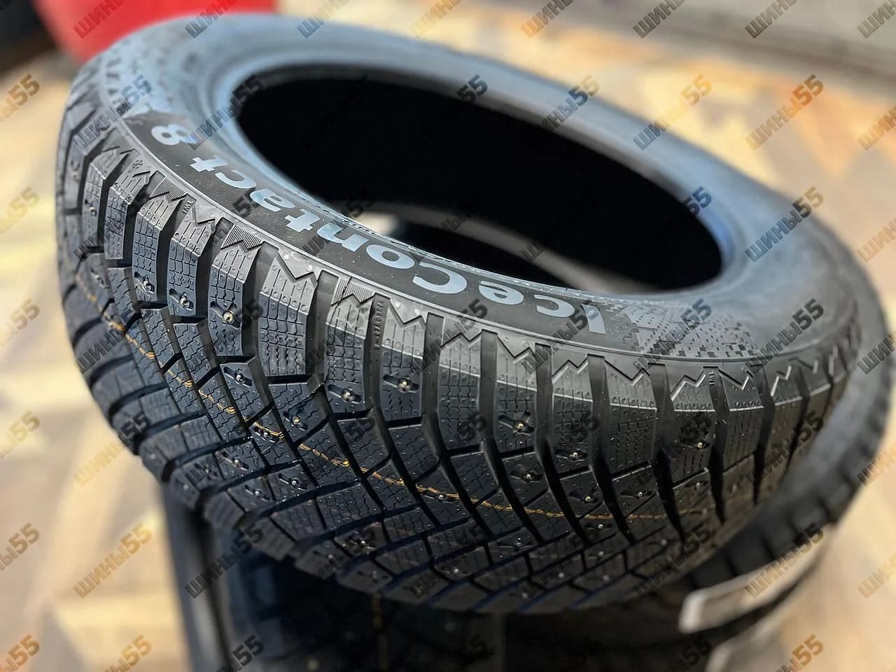 215/55R17 Continental IceContact 8 (98T)