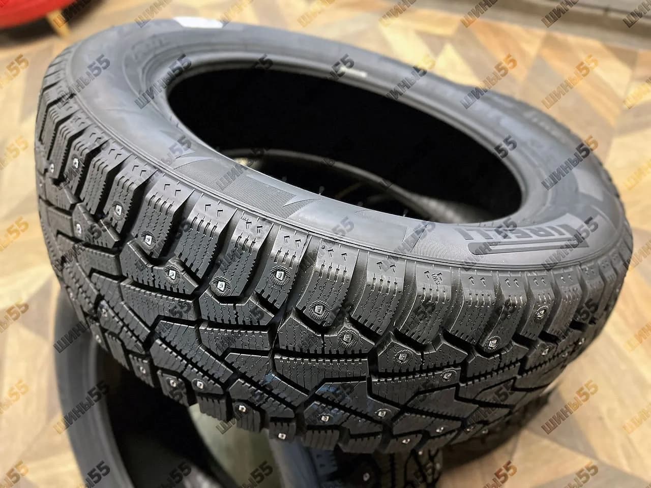 225/55R18 Pirelli Ice Zero (102T)