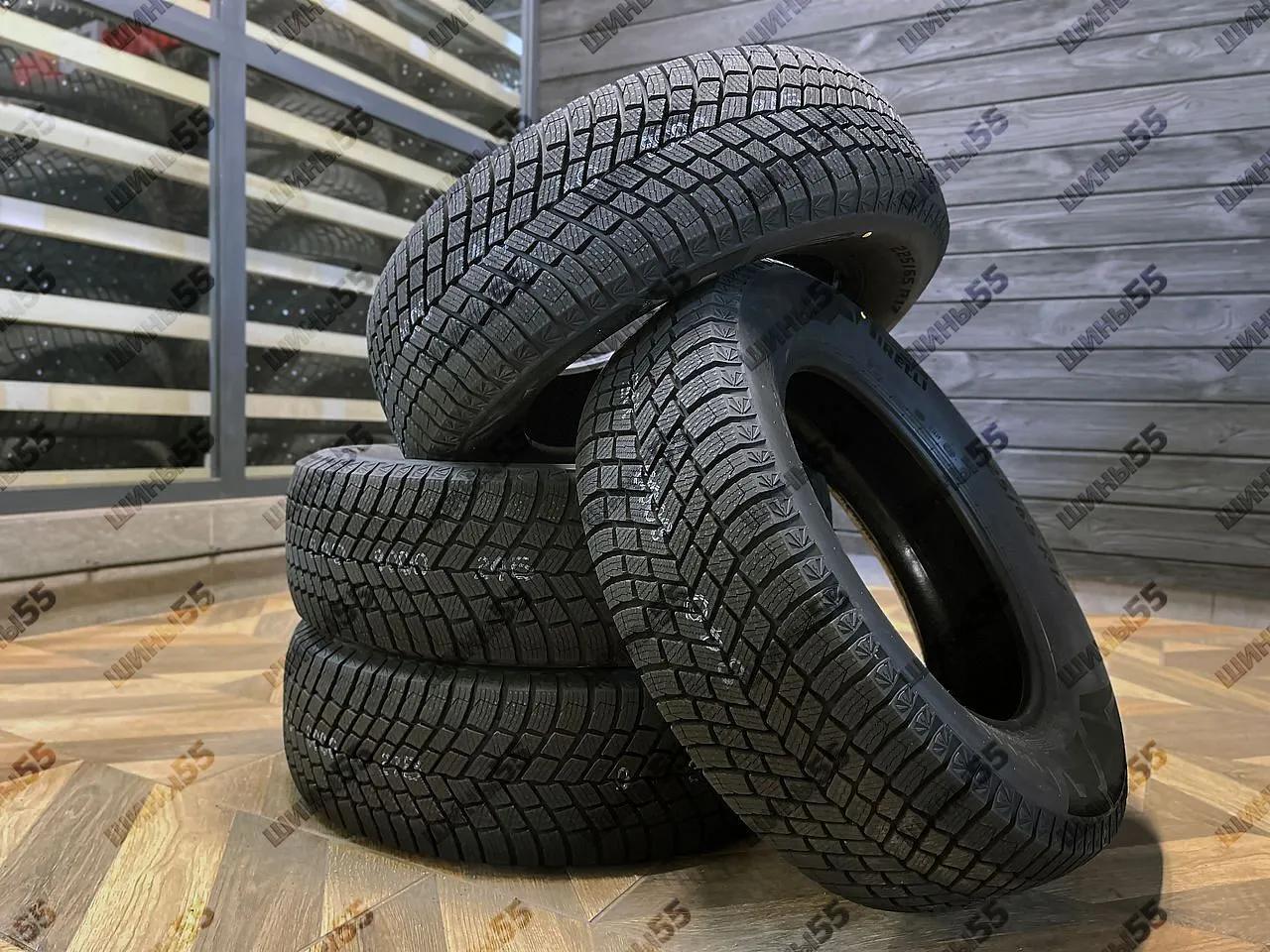 225/45R18 Pirelli Ice Zero FR 3 (95H)