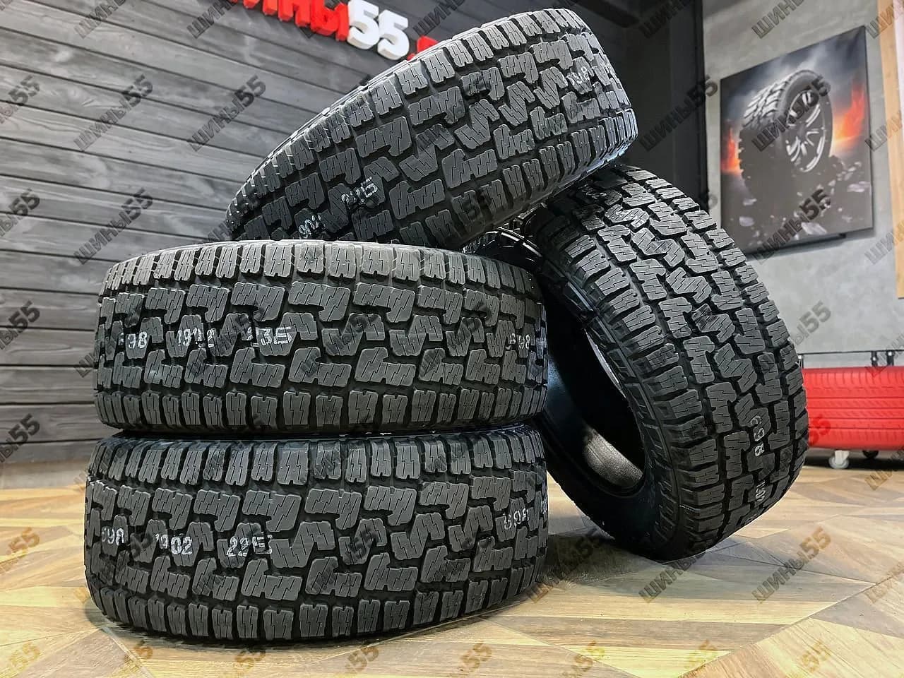 235/65R17 Pirelli Scorpion All Terrain plus (108H)