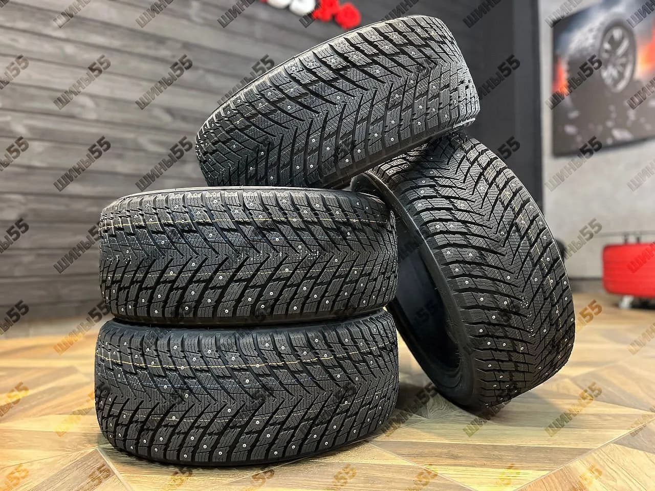 275/50R22 Sonix Winter X Pro Studs 69 (115T)