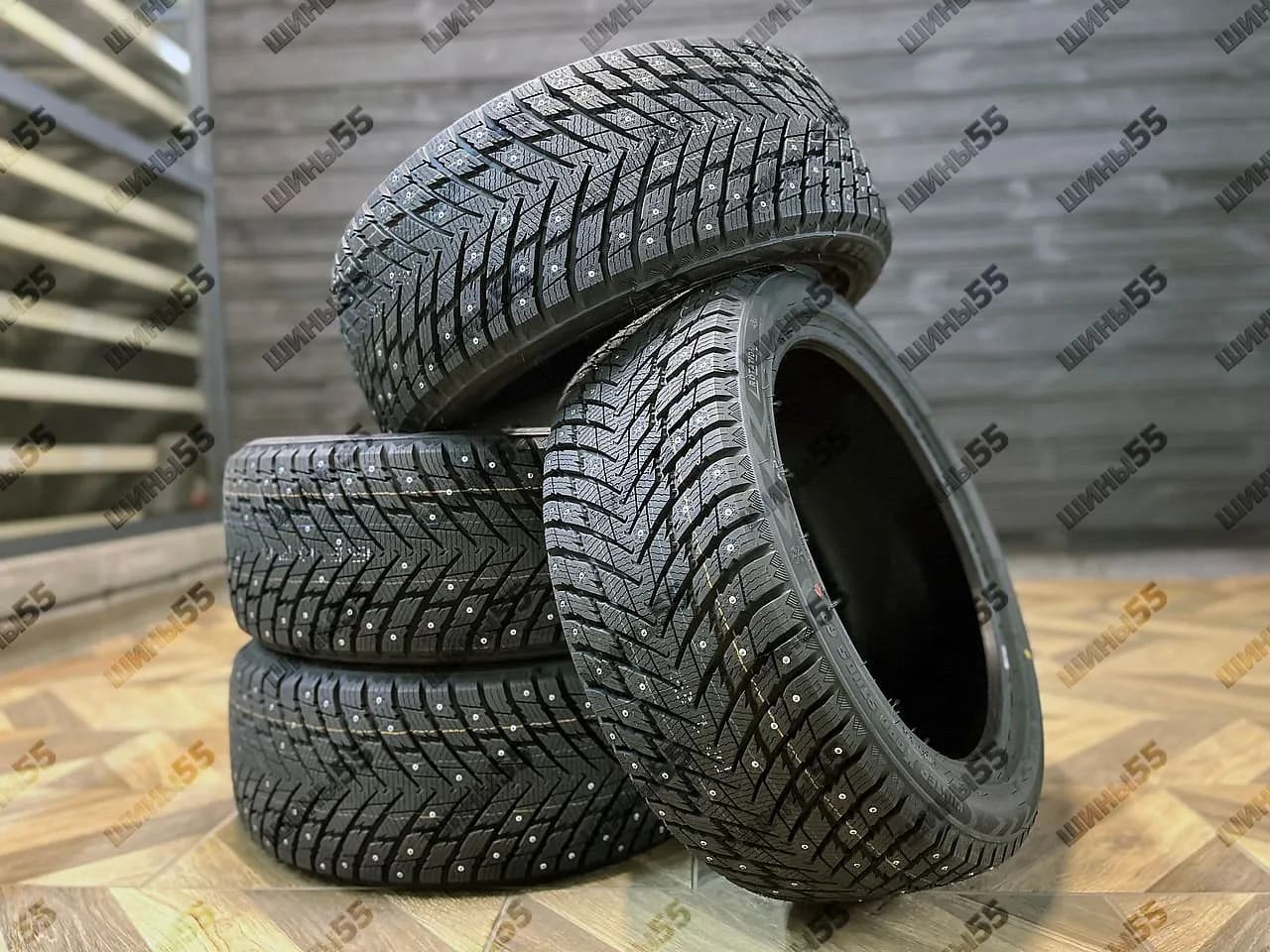 275/50R22 Sonix Winter X Pro Studs 69 (115T)